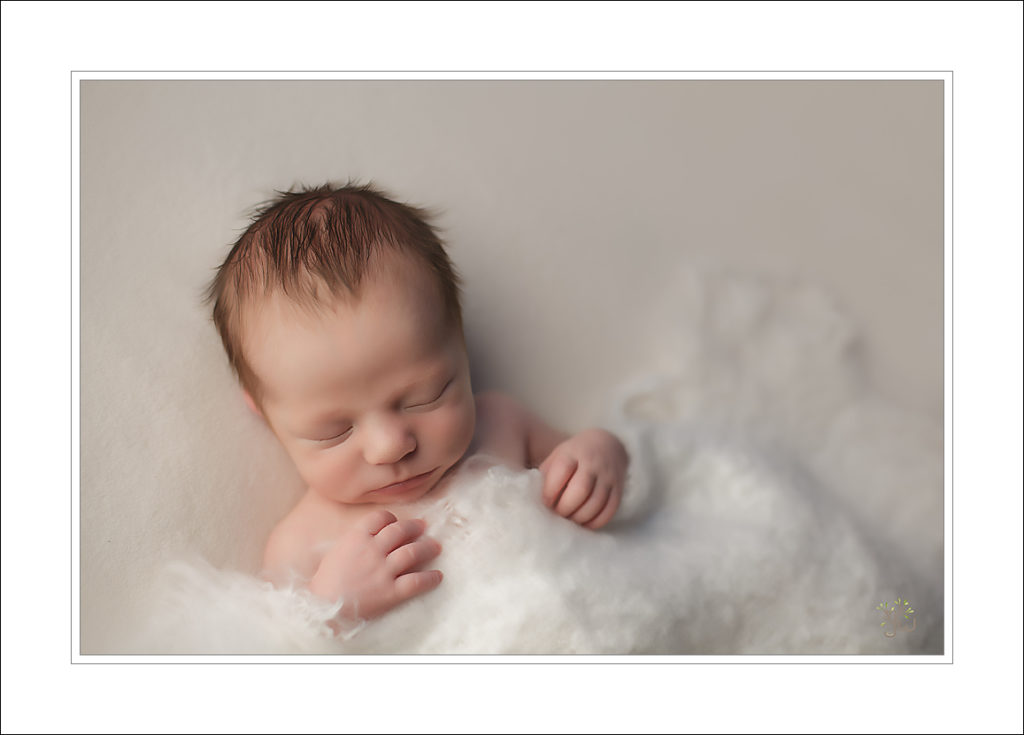 Best Kirkland newborn photographer